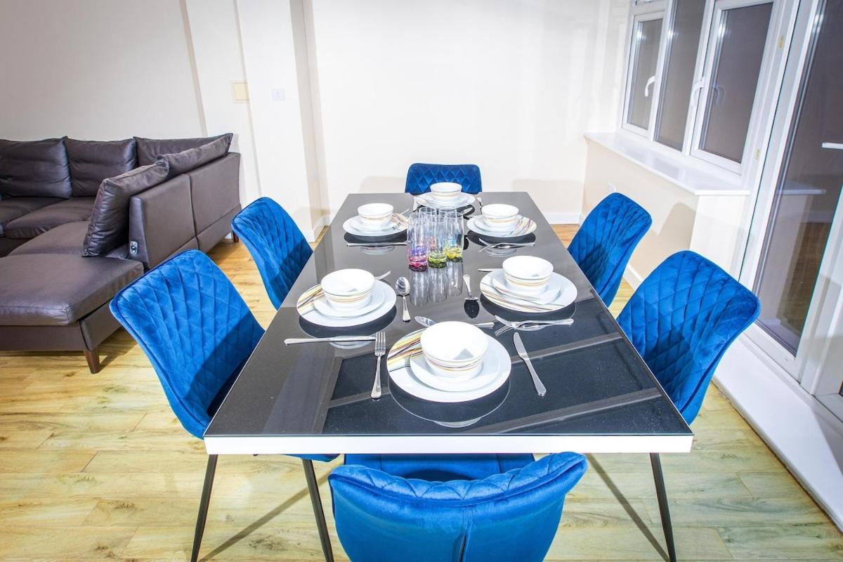 Вілла 5-Bed Modern & Luxurious House Snodland Екстер'єр фото